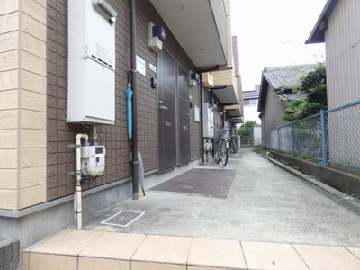 【エントランス】 | a l'aise高畑B