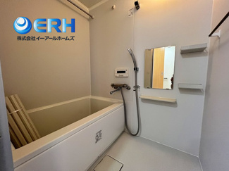 【浴室】 | サンシャイン垂水 | 追い焚き機能付きの浴室で入浴時間が違っても問題なしです。