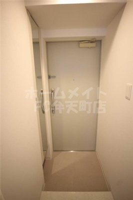 【玄関】 | グランパシフィック泉尾Luxe | 明るい玄関です