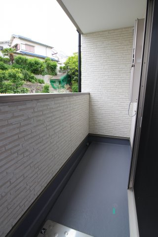 ジーメゾン東垂水のバルコニー