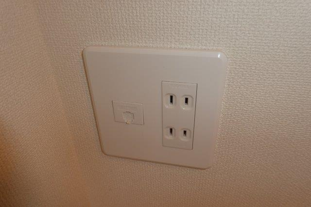 プランドール茶屋町の設備|電話モジュラー