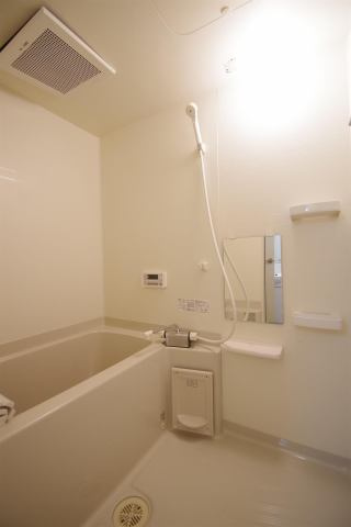 熊本市南区田井島２丁目の賃貸マンションの浴室