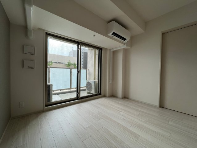 Dimus北浜の洋室