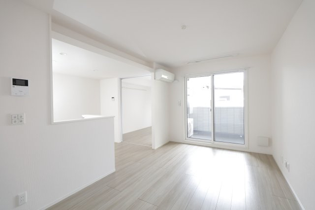 アンジュール西小岩の居間・リビング