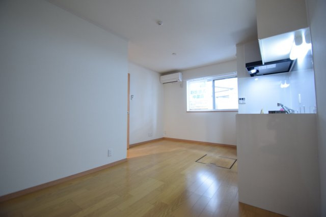 シャルムの居間・リビング|綺麗な室内です