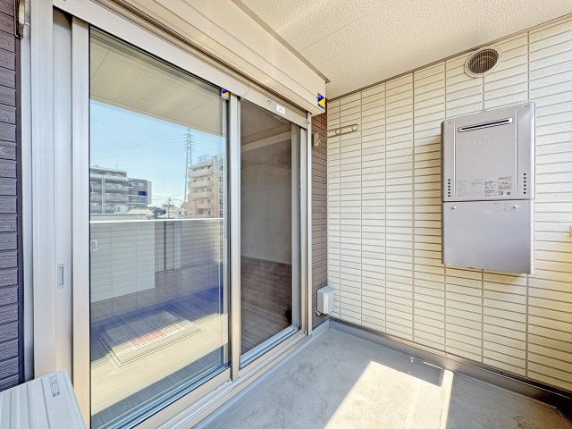 アンジュール西小岩のバルコニー