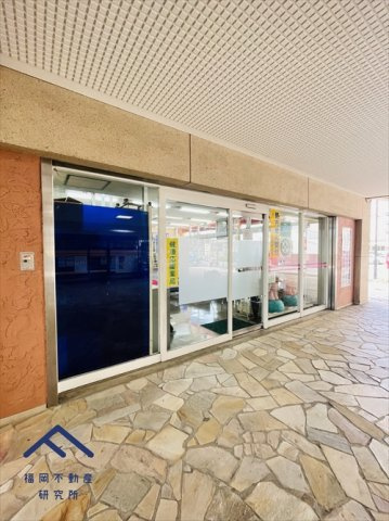 アネシス空港東5番館のエントランス