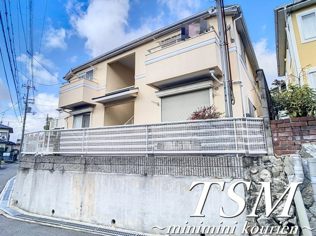 モントールヒルズの外観