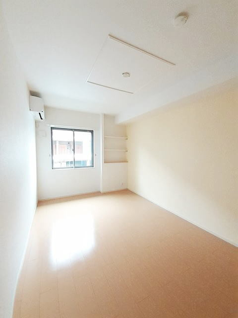 ウィステリアタウンⅧの寝室