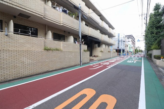 【外観】 | 前面道路は交通量が少なく、静かな住環境です。