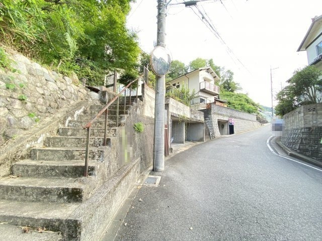 売土地　相田5丁目の前面道路含む現地写真