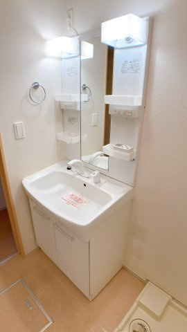 ボヌール青山の独立洗面台