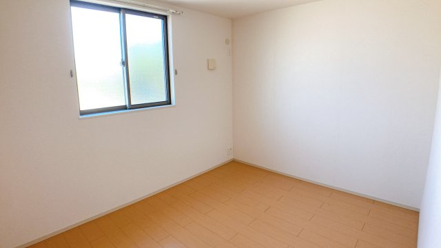 ボヌール青山の洋室