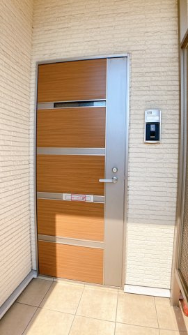 ボヌール青山の玄関