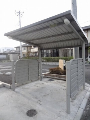 【その他】 | ピ－ネ・デル・ヴィラッジオ