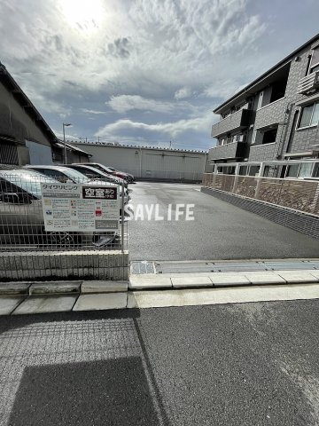 G-govern楠根の駐車場