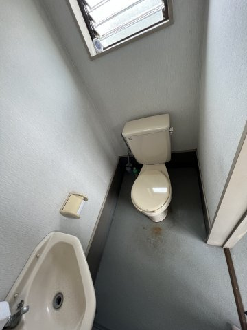 高下西町事務所のトイレ
