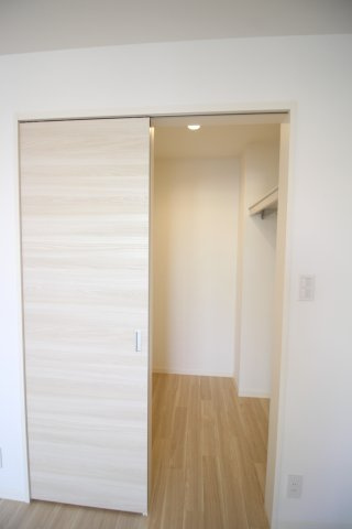リラフォートの収納|※別号室（205号室）参考写真。現況優先です。