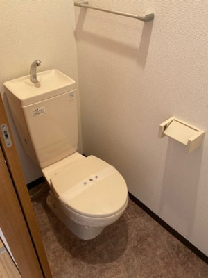 【トイレ】 | ガーデンパレス久宝寺 | 落ち着いた色調のトイレです