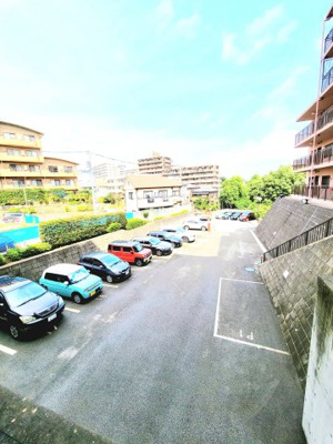 【駐車場】 | グランシャリオ