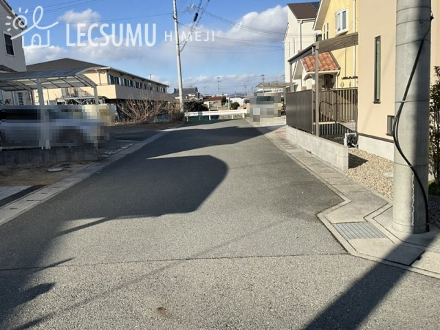 姫路市余部区下余部／売土地の前面道路含む現地写真