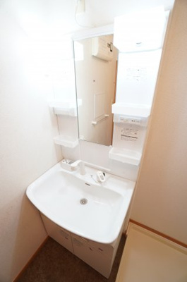 【独立洗面台】 | ピーノ・レジーナⅢ | ※同物件・同タイプの写真です。