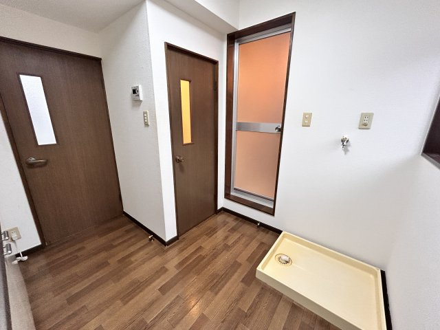 アパートメントKABEの内装