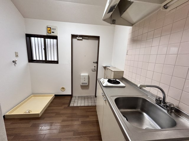 アパートメントKABEのキッチン