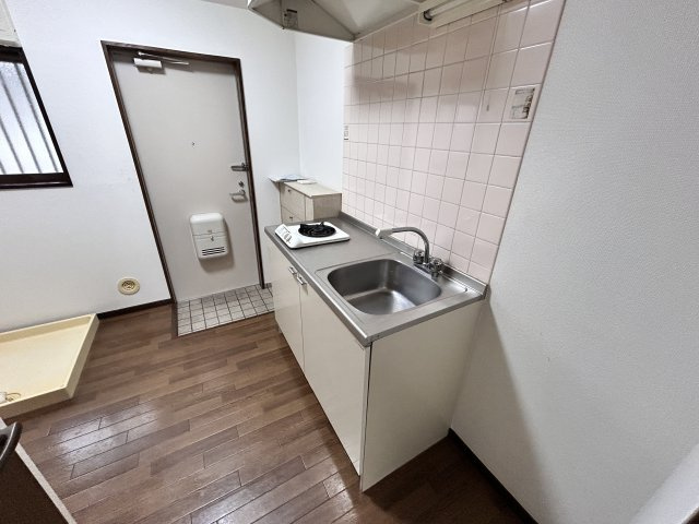 アパートメントKABEのキッチン