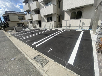 【駐車場】 | ル・シャン・ドゥ・フルール