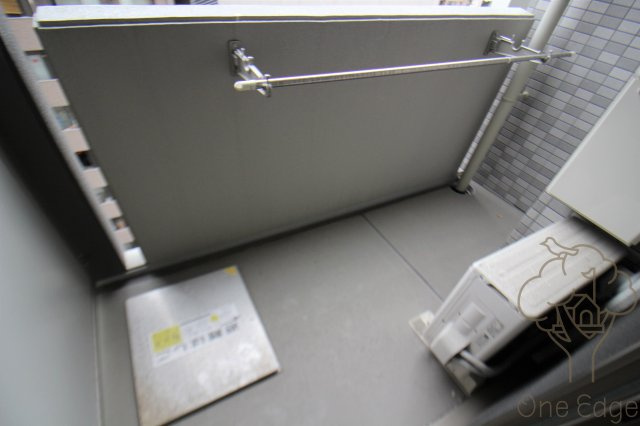 エスリード南森町のバルコニー