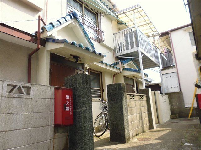 泉ヶ丘貸家のエントランス