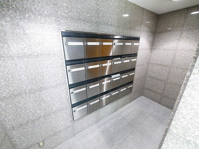 レナ新大宮ビル