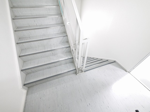 レナ新大宮ビル