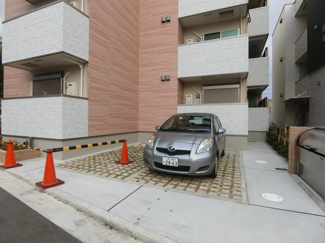 【駐車場】