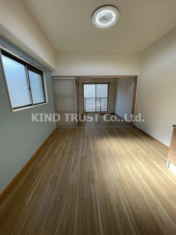 リップル南森町Ⅰの居間・リビング