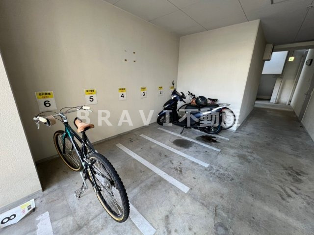 アルデールヒル内久宝寺　BRAVI不動産のその他共用部分|【アルデールヒル内久宝寺】バイク置場