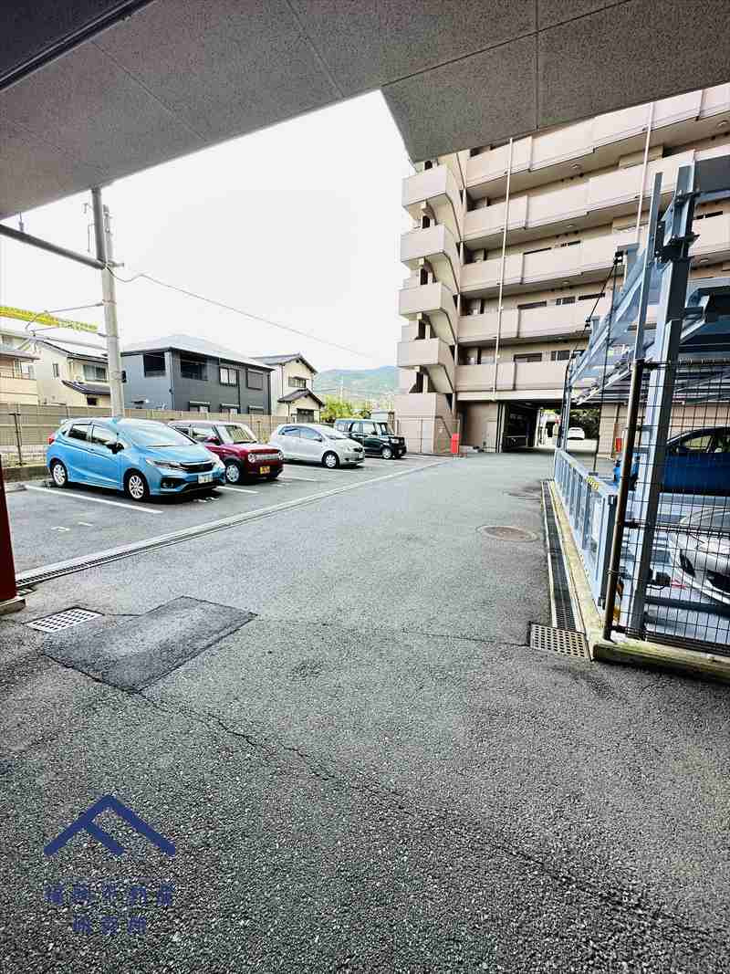 オリエントハイツ篠栗の駐車場
