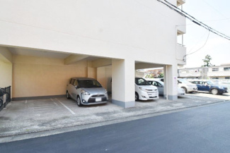 【駐車場】 | 平面駐車場