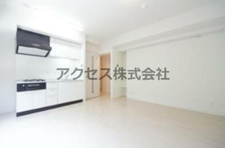 【内装】 | 約11帖のLDKです◎　※同建物別室、参考写真