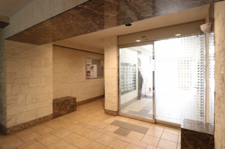 【エントランス】