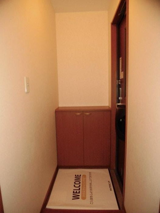 セジュール小森野ⅡA棟の玄関