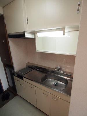 【キッチン】 | マンションタカトミ | コンパクトなキッチンで掃除もラクラク