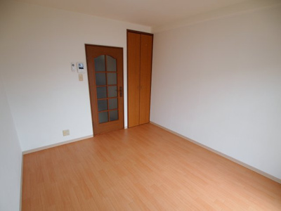 【居間・リビング】 | マンションタカトミ | こちらの居間で趣味の時間をお楽しみください