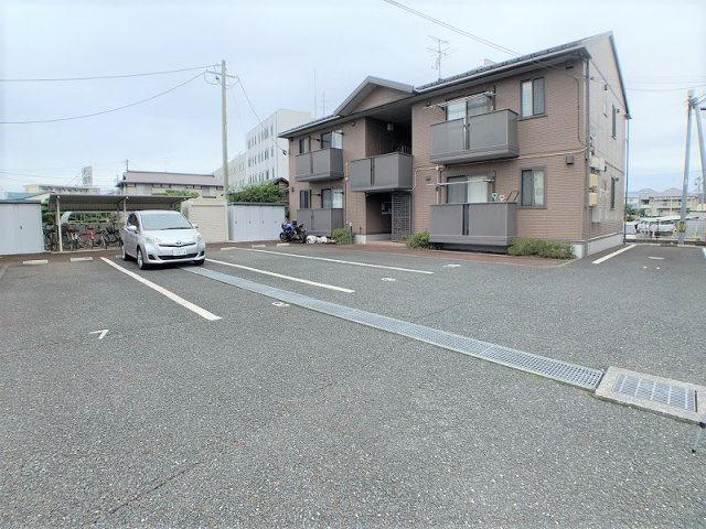 セジュール善の駐車場