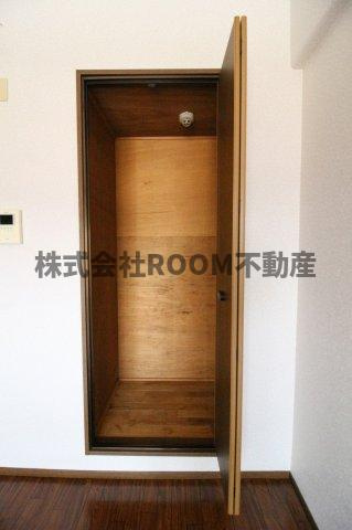 第8年見マンションの収納|収納豊富です