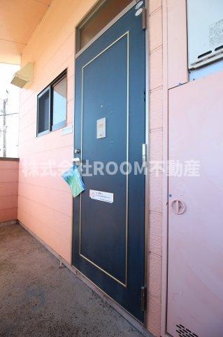 リバーサイド自由ヶ丘の玄関|明るい玄関です