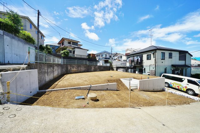 【横浜市保土ケ谷区岡沢町11-20新築戸建て２号棟】（峯小学校・宮田中学校）の外観|相鉄本線「星川」駅まで徒歩約15分。