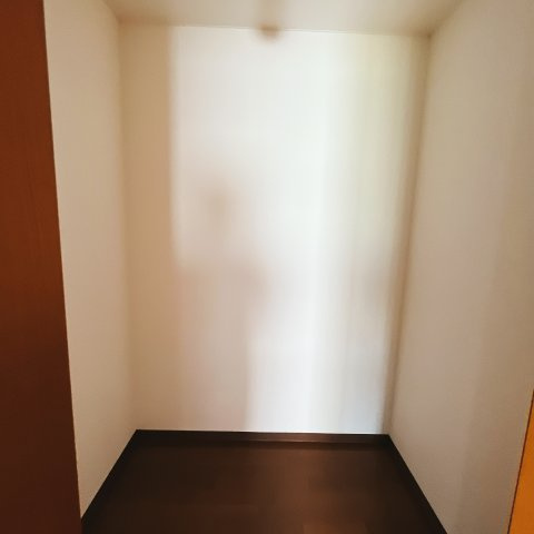 富山市上袋の賃貸マンションの収納|拾いWICがあります！お好きな使い方ができますよ！
