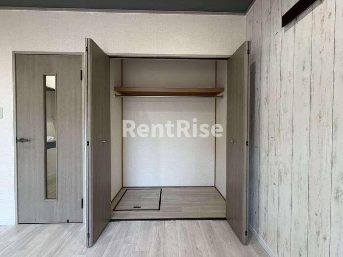 ハイムマエダの玄関